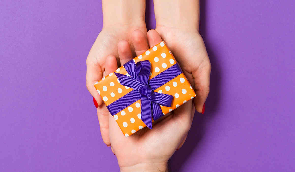 couples christmas gifts from parents
